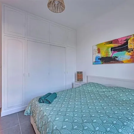 Apartment The Rooftop - Ac Clim - Wi-fi - Parking Gratuit Dans La Rue Avignon